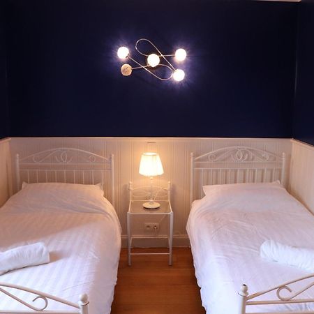 Hostel Lybeer Private Rooms Just For Two! Bruges Room photo