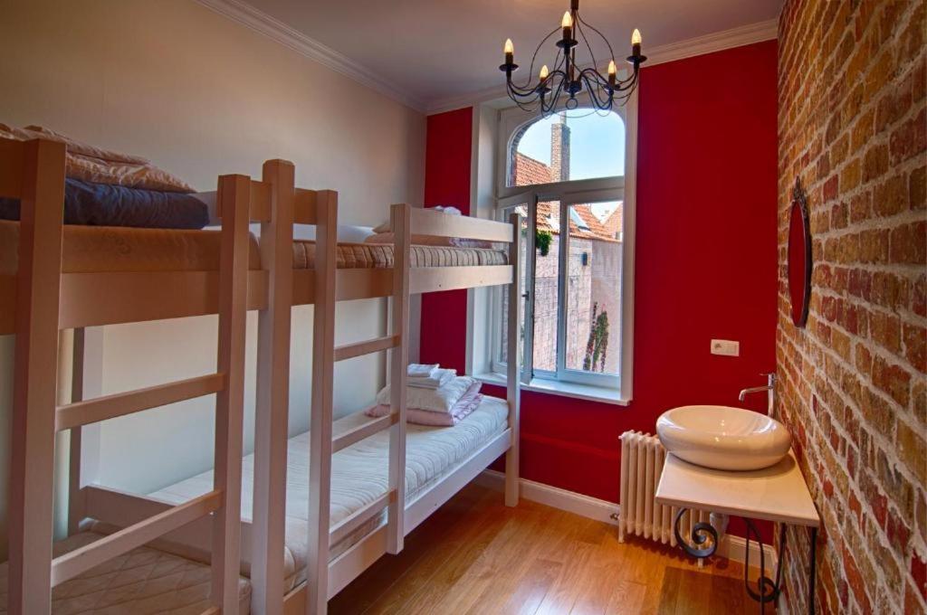 Hostel Lybeer Private Rooms Just For Two! Bruges Exterior photo